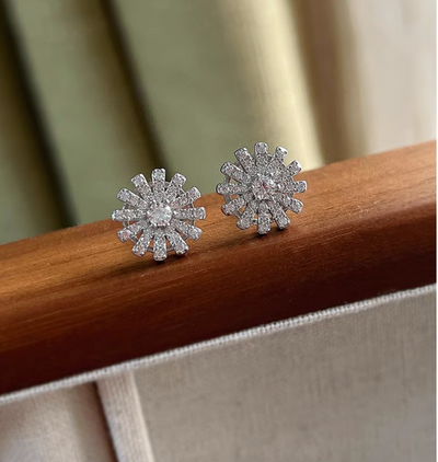 Queen Of Tears CZ Starburst Celestial Earrings 눈물의 여왕 Hong Hae In Jewelry (Kim Ji Won)
