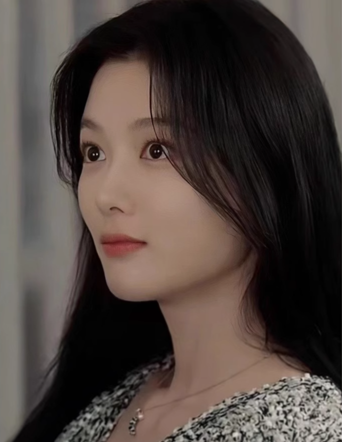 My Demon Kdrama Do Do Hee (Kim Yoo Jung) Blue Crecent Moon Necklace