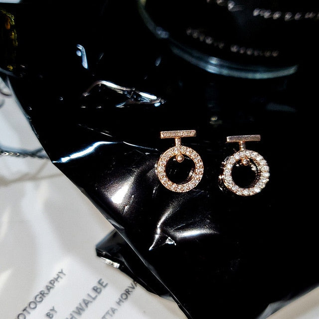 Minimalistische Kreis-Ohrringe Was ist falsch an Sekretärin Kim, gesehen an Park Min-Young