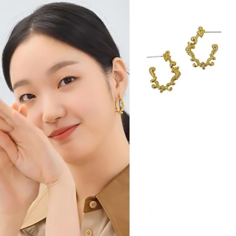 Kim Go Eun Inspired Baroque Framed Gold Earrings