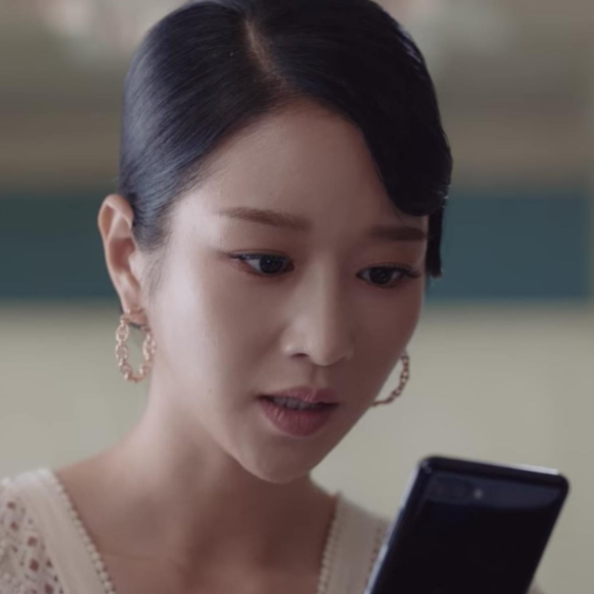 Seo Yea-Ji Chain Link Hoop Earrings | It's Okay TO Not Be Okay