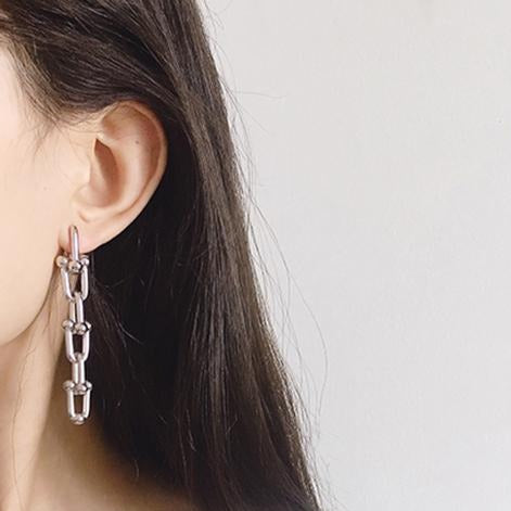 Multi Link Dangle Earrings Inspired by Shim Su-ryeon (Lee Ji-ah) from Penthouse Kdrama