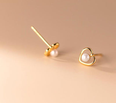 Hallow Heart Pearl Centre Earrings Kim Se Jeong Business Proposal