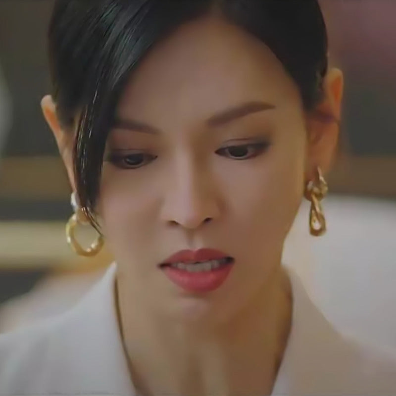 As seen on Kim So-yeon in Penthouse Season 2