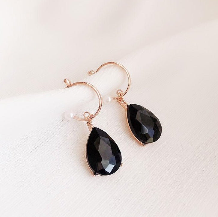 Black Teardrop Gem Earrings | IU - Hotel Del Luna