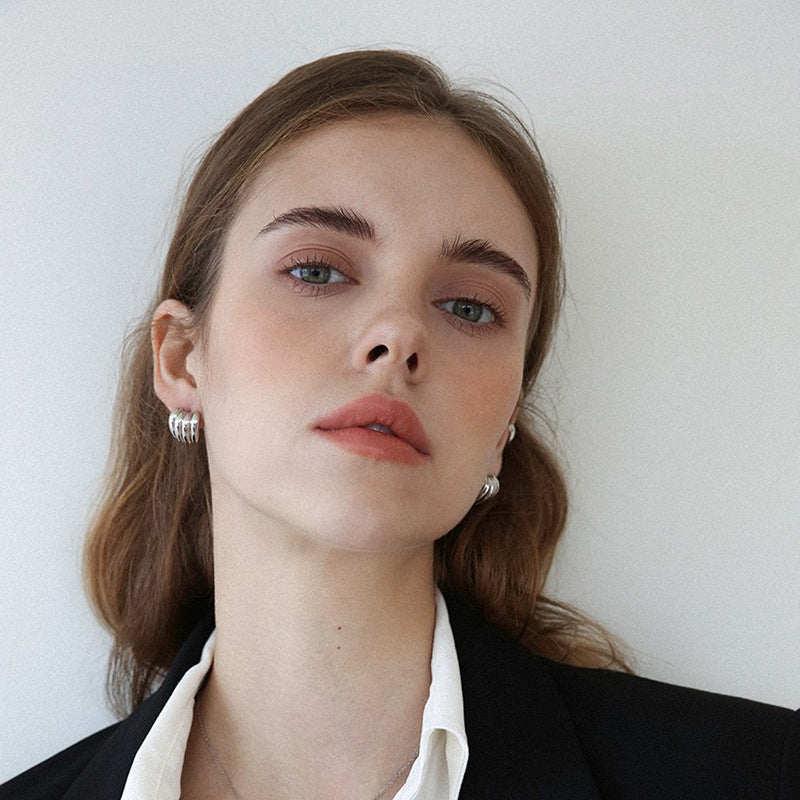 Im Ji-Yeon’s Silver Cuff Drop Earrings KDrama The Glory