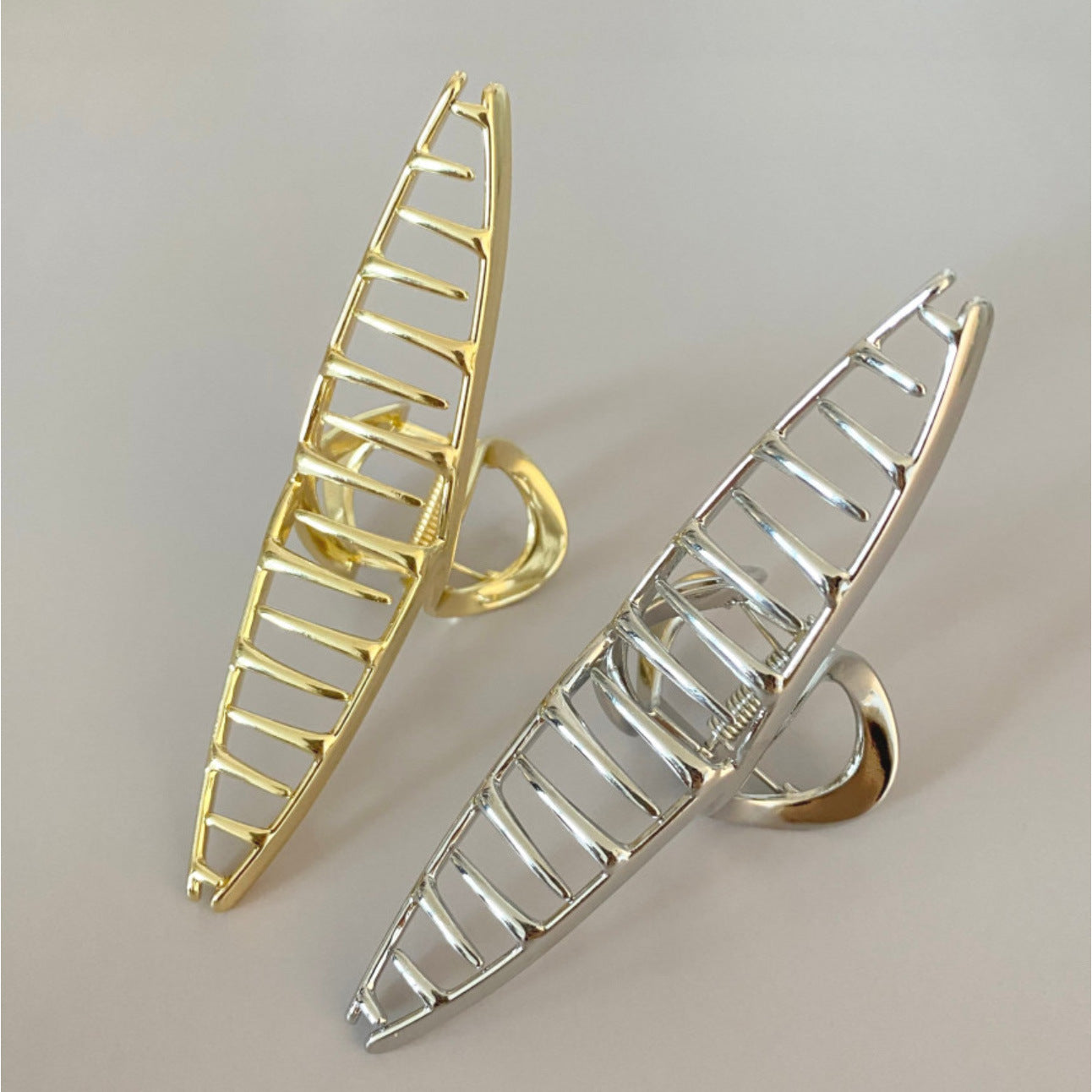 Im Ji-Yeon SIlver Loop Claw Clip As Seen The Glory Kdrama