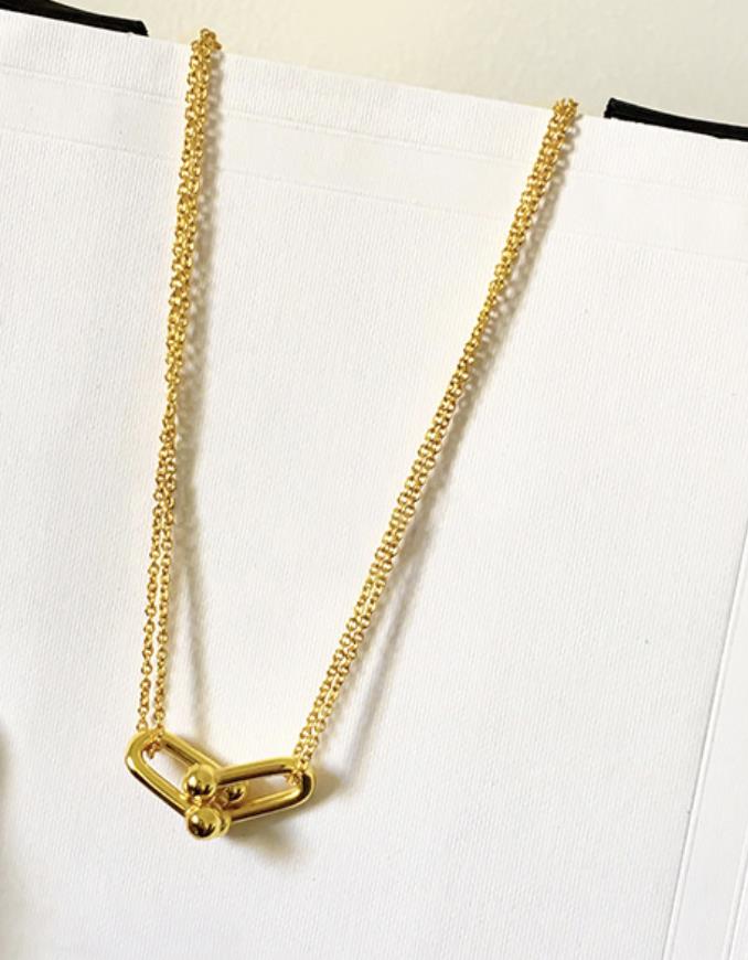 Kdrama Penthouse Shim Su-ryeon (Lee Ji-ah) /  Logan (Park Eun-Seok) Inspired Double Link Pendant Titanium Necklace