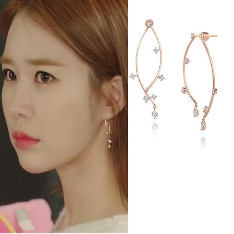 Kdrama-Schmuck von Touch Your Heart Yoo In Na asymmetrische Ohrringe