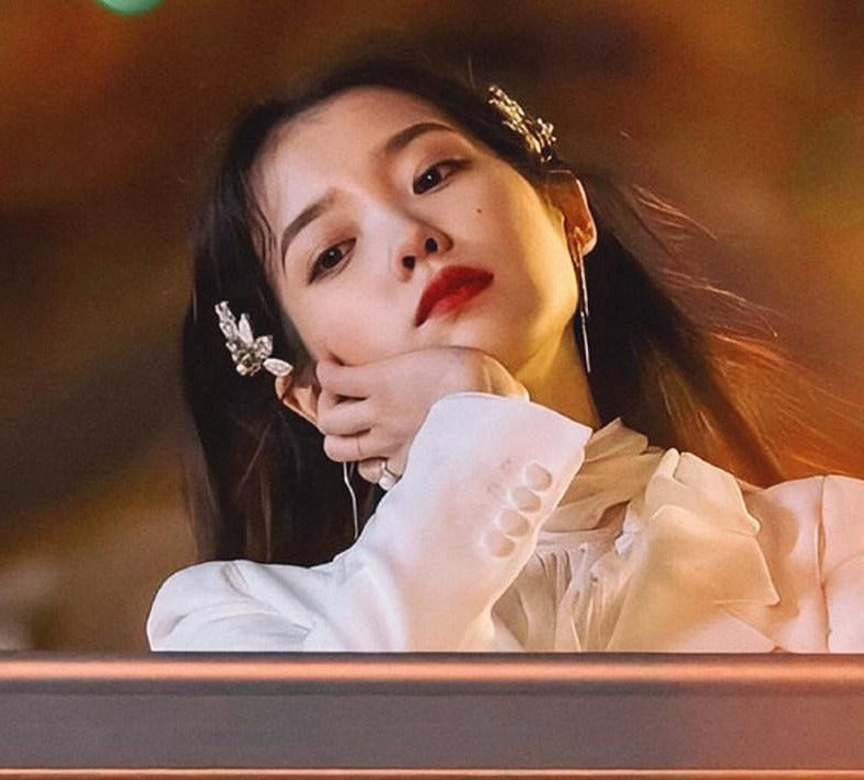 IU Jang Man Wol with vintage Hair pins Hotel Del Luna