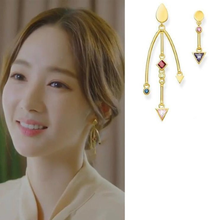 Kdrama asymmetrical geometric earrings inspired by Her Private Life as seen on Rachel Park Min-Young