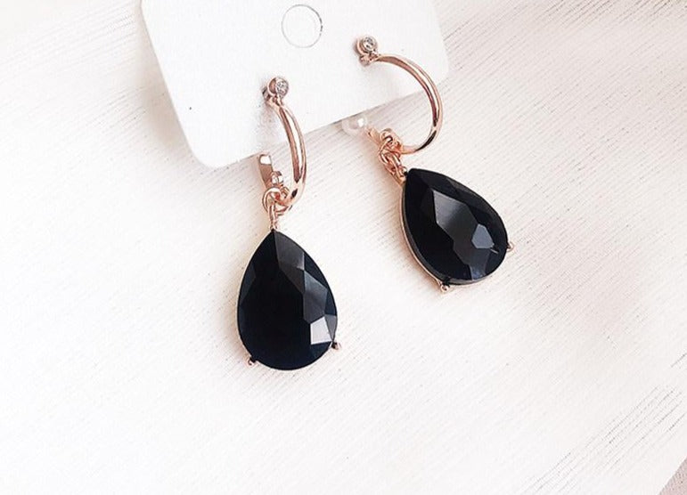 Black Teardrop Gem Earrings | IU - Hotel Del Luna
