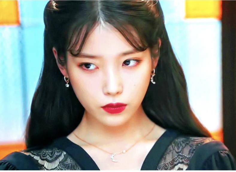 Celestial Moon & Star Mismatch Earrings | IU | Hotel Del Luna