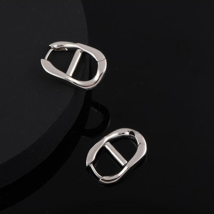 Von der Heimatstadt Cha Cha Cha inspirierte Ohrringe von Shin Min Ah